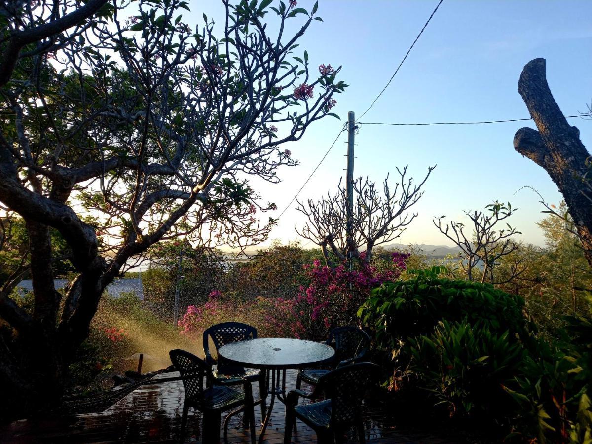 J & Ella'S Holiday House - 2 Bedroom, 2 Bathroom Home Cooktown Exterior foto
