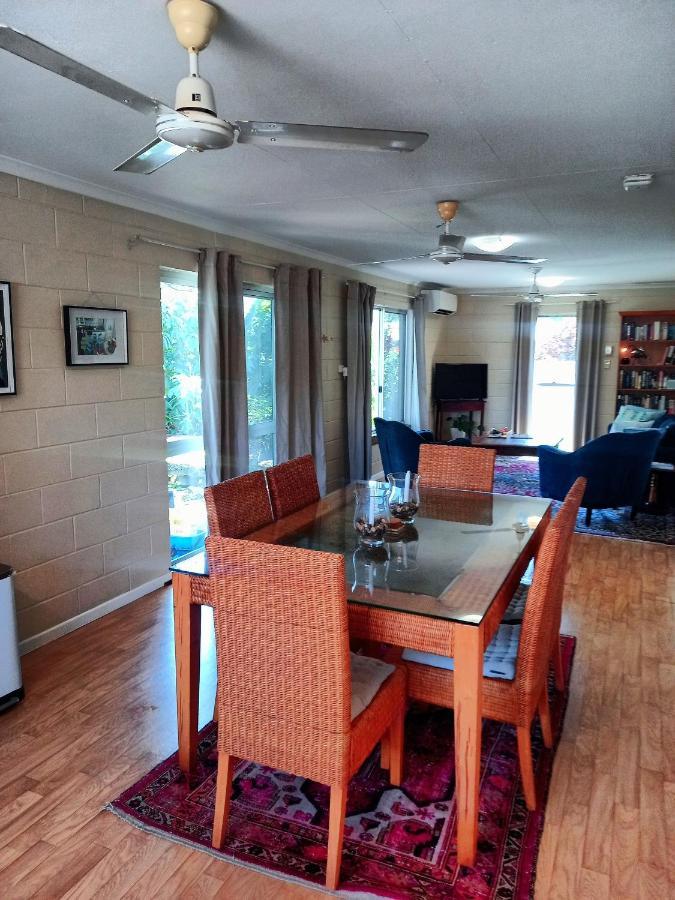 J & Ella'S Holiday House - 2 Bedroom, 2 Bathroom Home Cooktown Exterior foto