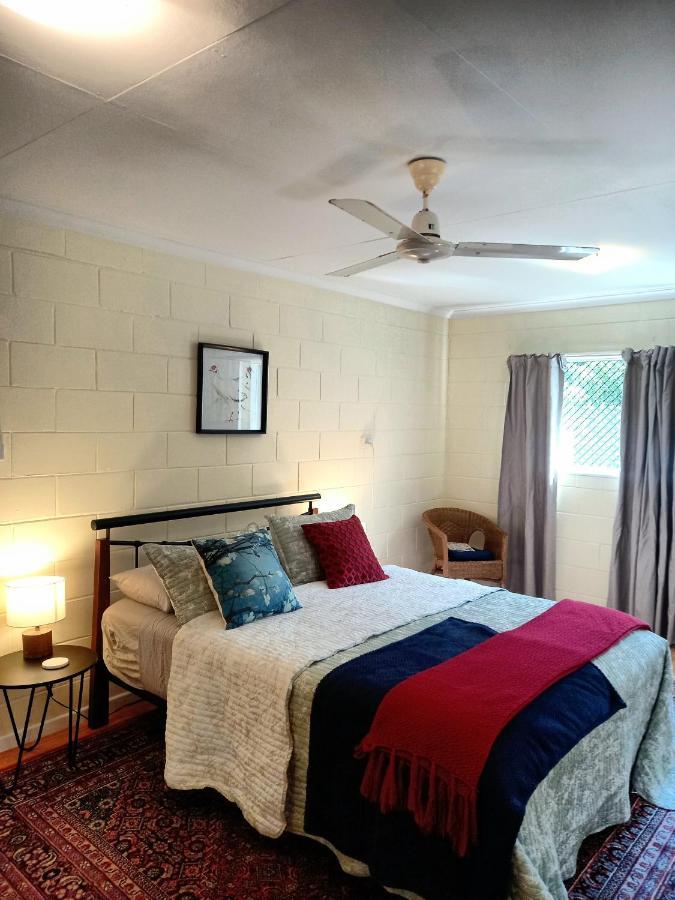 J & Ella'S Holiday House - 2 Bedroom, 2 Bathroom Home Cooktown Exterior foto